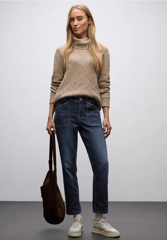 Jeans mit Patch Pockets Dark blue washed