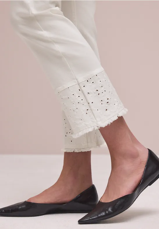 Jeans met flared pijpen en decoratieve zoom Ecru Washed