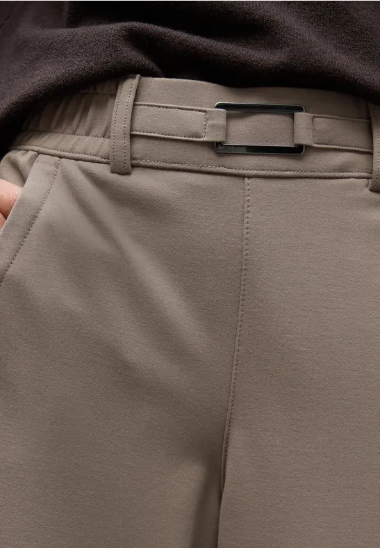 Straight Leg Hose mit Detail bark brown