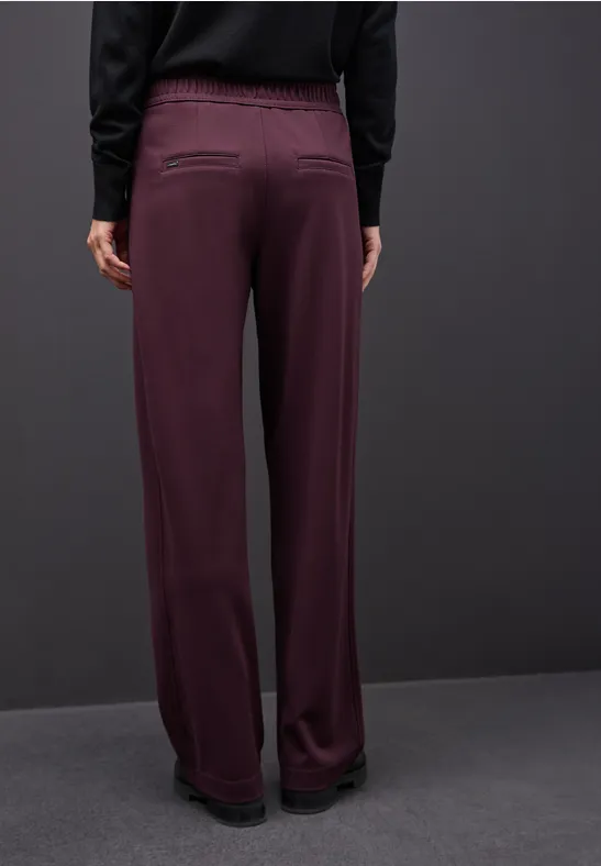 Straight Leg Hose mit Detail Jazz Berry