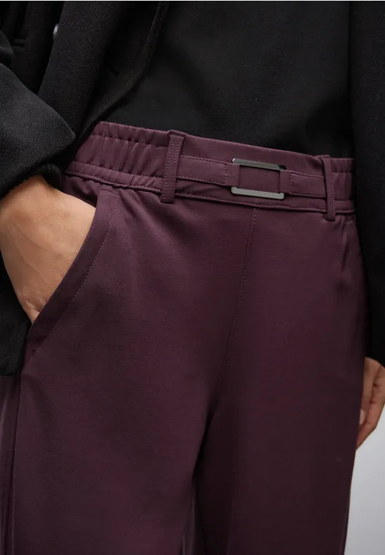 Straight Leg Hose mit Detail Jazz Berry