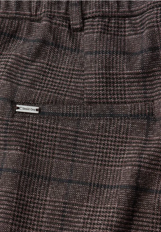 Straight Leg Hose darkest brown