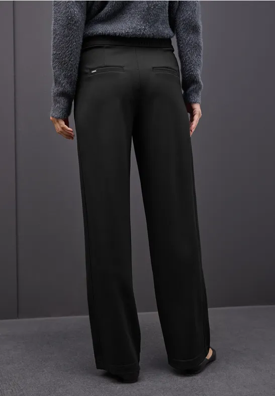Straight Leg Hose mit Detail Black