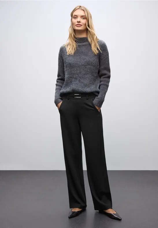 Straight Leg Hose mit Detail Black