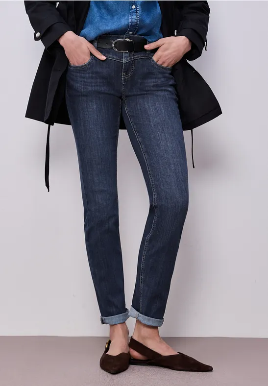 Slim Leg Jeans Dark Blue Wash