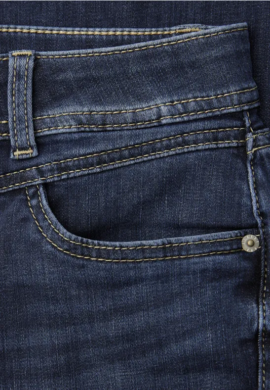 Slim Leg Jeans Dark Blue Wash