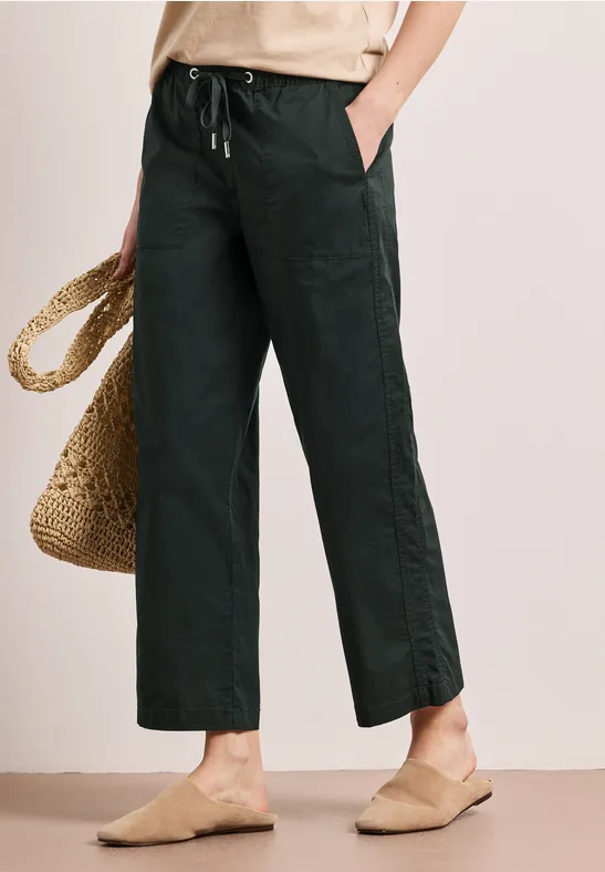 Straight Leg Hose in Hose Papertouchware pine grove green