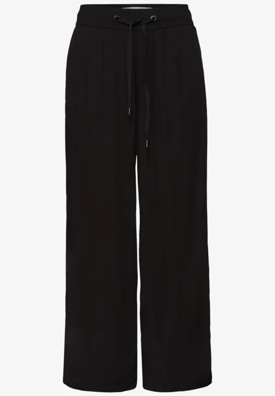 Zwarte, wijde broek met tunnelkoord, losse pasvorm voor een casual uitstraling.