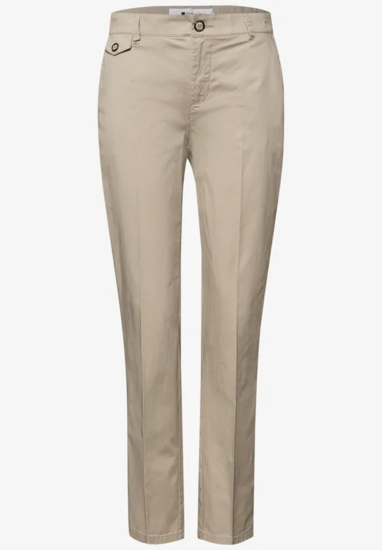 Chino im Casual Fit in softer Qualität buff grey