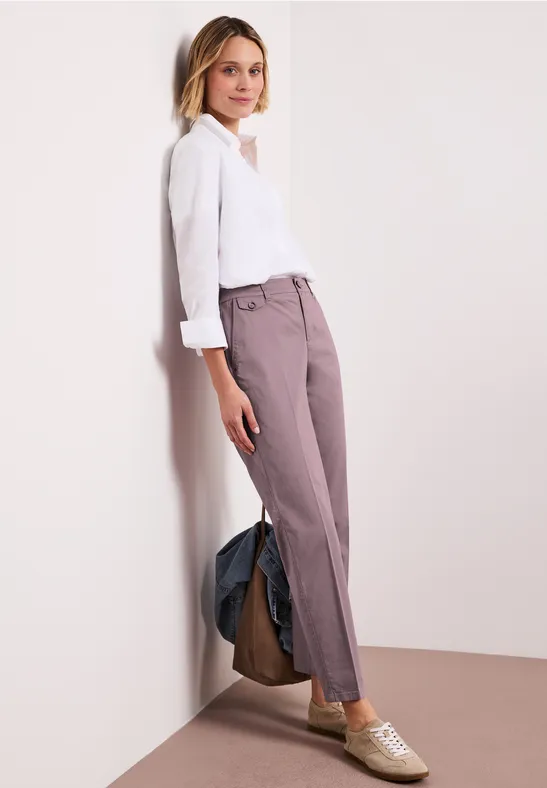 Chino im Casual Fit in softer Qualität dusty berry
