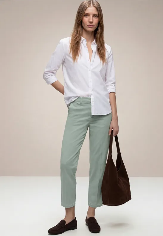 Slim Leg Chino aus Lyocellmix dark mint green