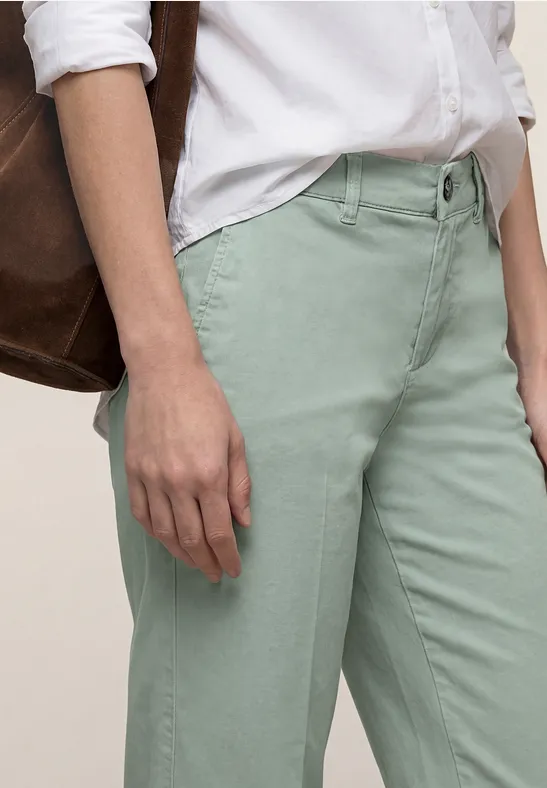 Slim Leg Chino aus Lyocellmix dark mint green