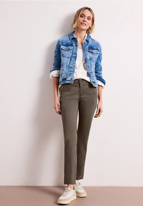 Mid Waist Slim Leg Hose im Satin-Look cold brew brown