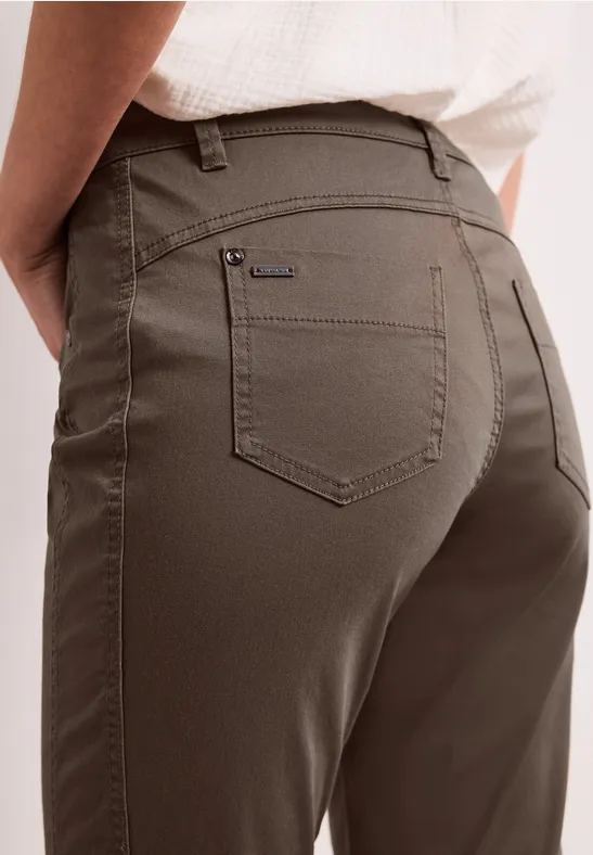 Mid Waist Slim Leg Hose im Satin-Look cold brew brown