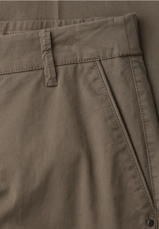Straight Leg Chino im Casual Fit cold brew brown