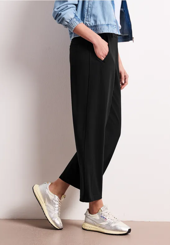 Straight Leg Hose mit Schnallendetail Black