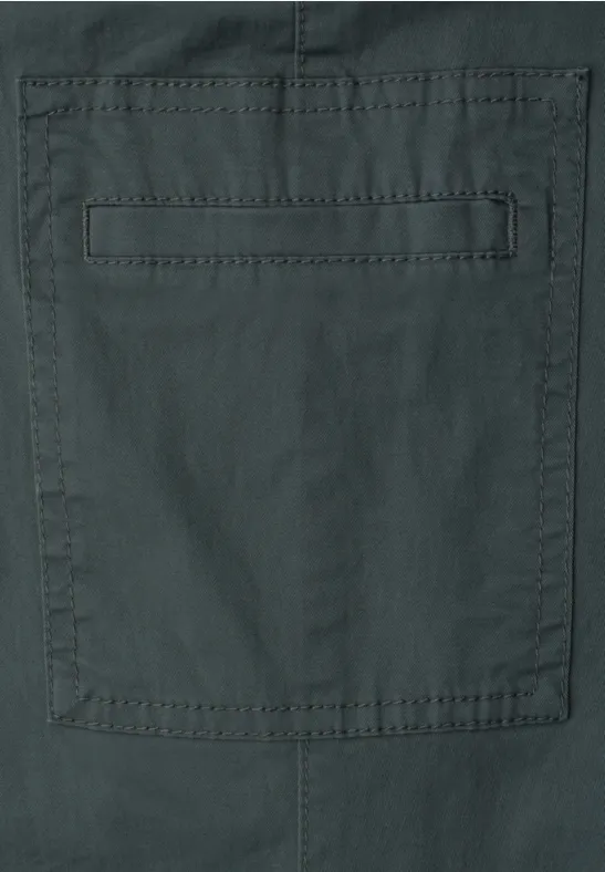Chino's met Slim Legs en cargo-stijl zakken cilantro green