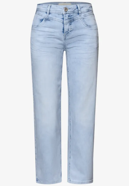 Mid Waist straight leg jeans in casual fit bleached random wash