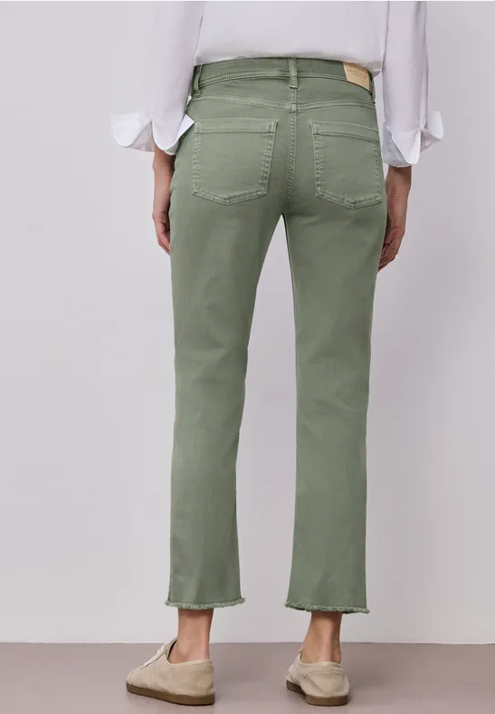 Straight Leg Jeans mit fransigem Saum Sage Green Washed