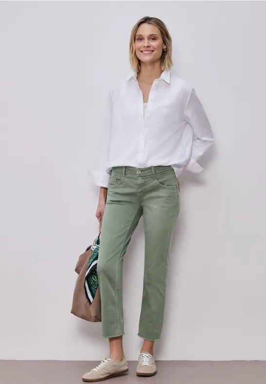 Straight Leg Jeans mit fransigem Saum Sage Green Washed