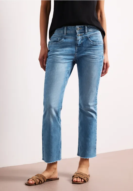 Straight Leg Jeans mit fransigem Saum Light Blue Wash