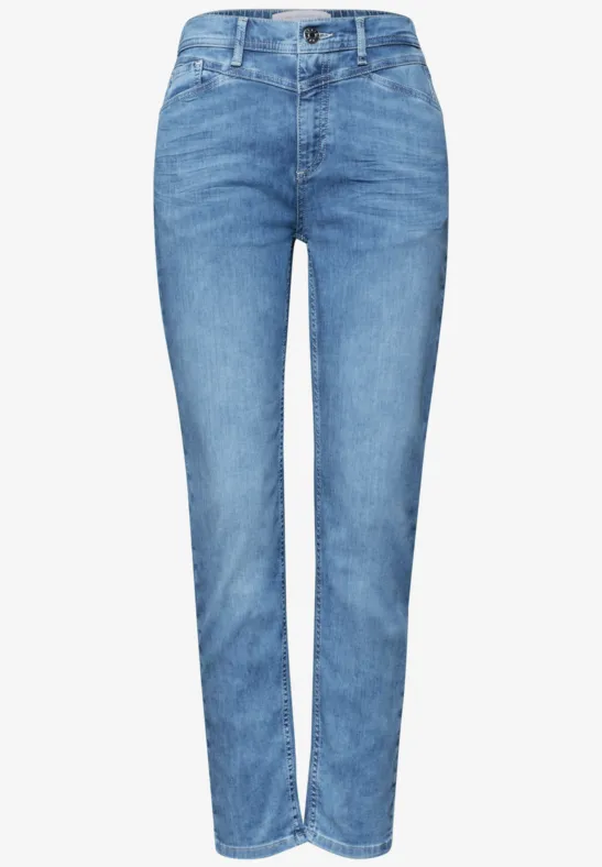 Lichtblauwe denim jeans met rechte pasvorm.