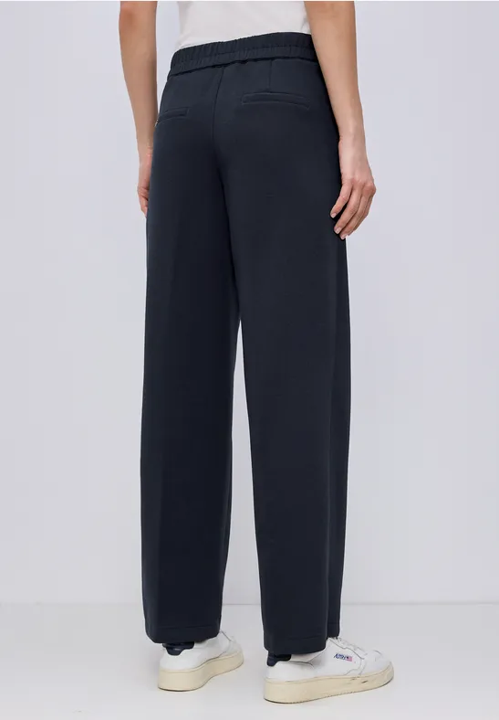 Straight Leg Hose shadowed navy