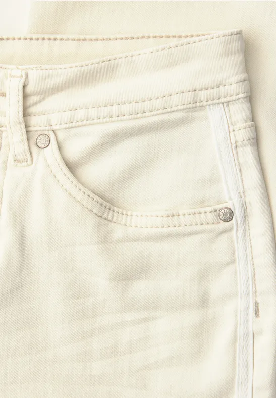 Jeans mit fransigem Saum ecru soft washed