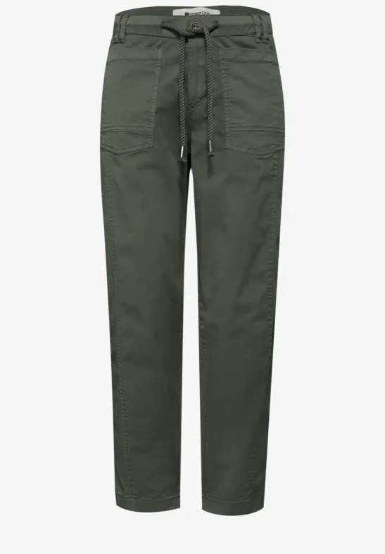 Tapered Leg Hose aus Twill-Ware cilantro green