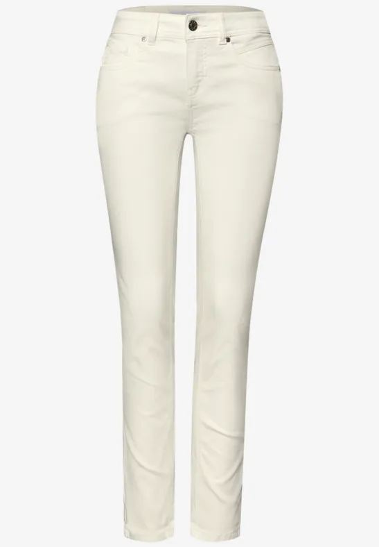 Mid Waist Slim Leg Jeans im Casual Fit Optic White washed