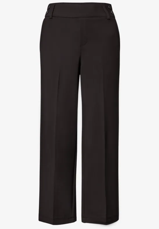 Schwarze, gerade geschnittene Damenhose mit hohem Bund und eleganter Linienführung.