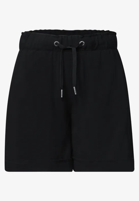 Schwarze Shorts mit elastischem Bund und Kordelzug.