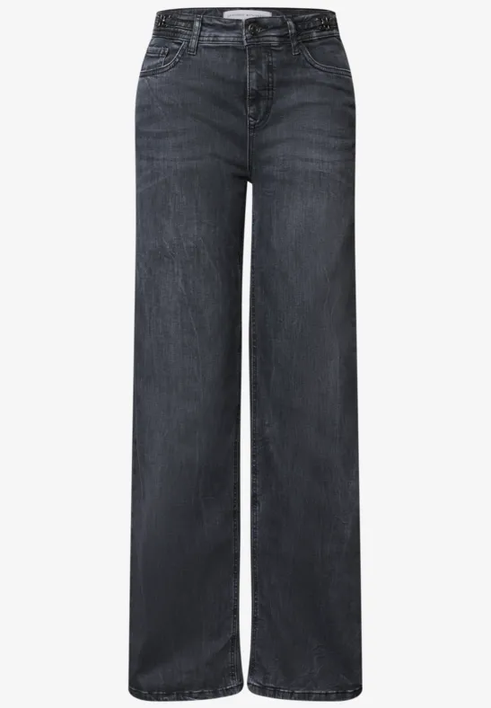 Jean gris foncé à taille médiane, coupe droite et jambe ample.