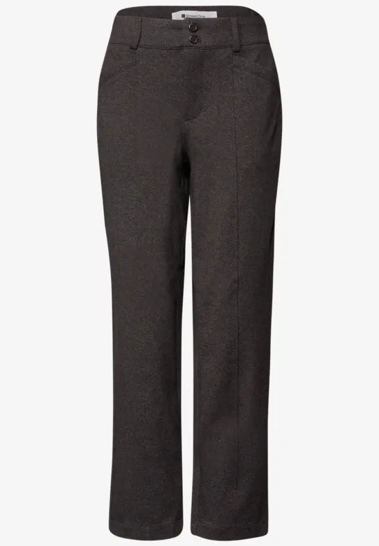 Pantalon droit gris foncé avec ceinture et poches.