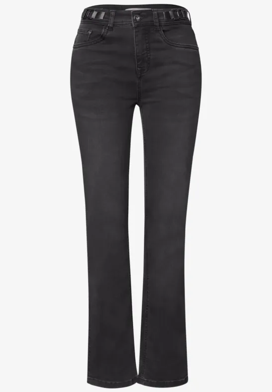 Schwarze Jeans mit geradem, leicht ausgestelltem Bein und hoher Taille.
