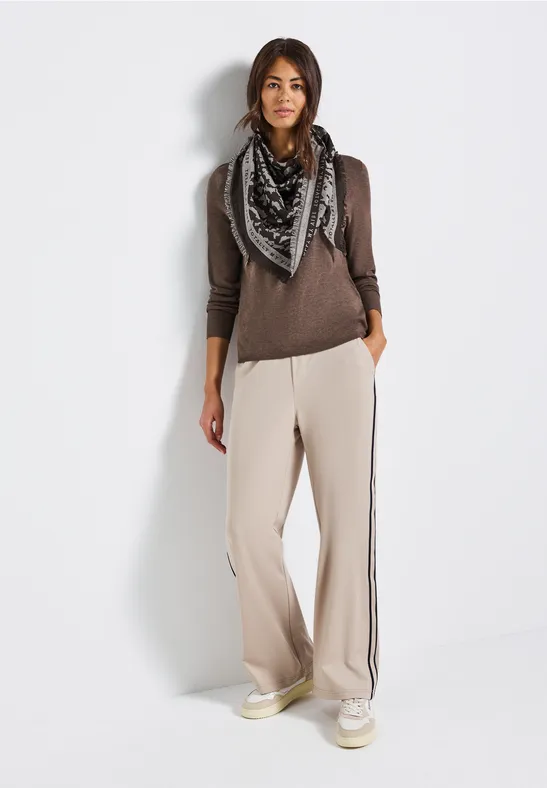 Jacquard Dreieckstuch deep roast brown