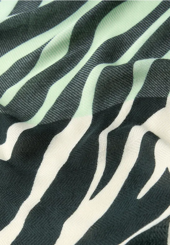Gemustertes Dreieckstuch serene green