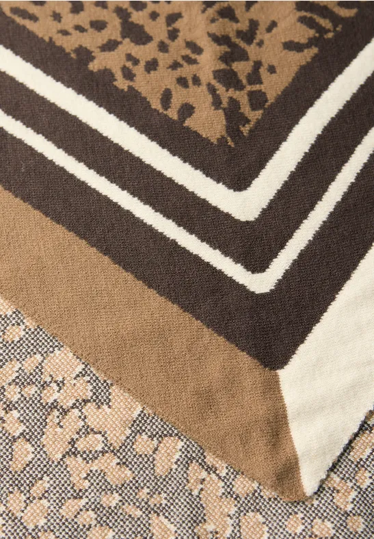 Dreieckstuch mit Leo-Muster Cinnamon Brown