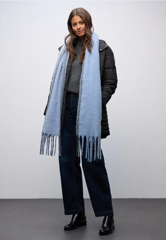 Kuscheliger Schal frosted blue