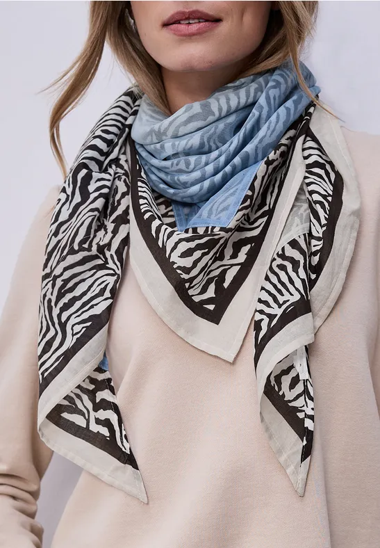 Driehoekige sjaal met grafisch patroon drift blue