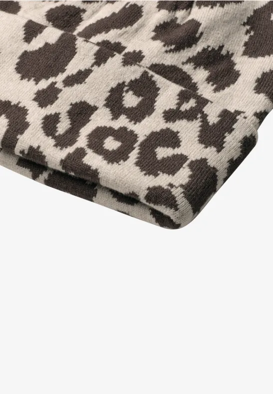 Feinstrick Beanie mit Leo-Muster auburn brown