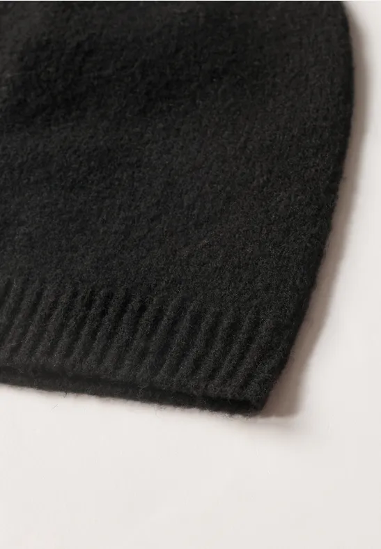 Feinstrick Beanie in Unifarbe Black