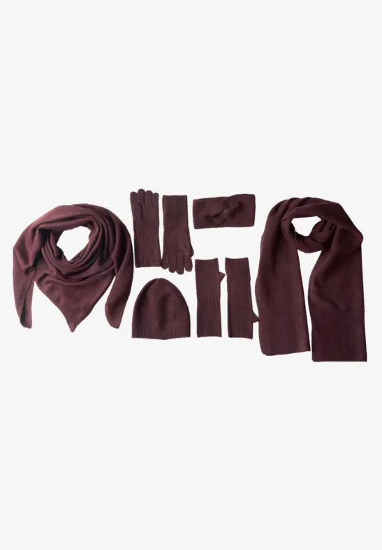 Bonnet en maille fine, couleur unie rustic rouge mel.