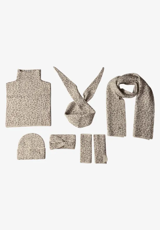 Bonnet jacquard à motif léopard barley beige mel.