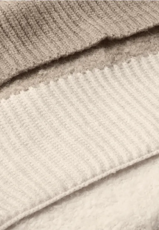 Sjaal van bouclé-mix Muddy Mocha