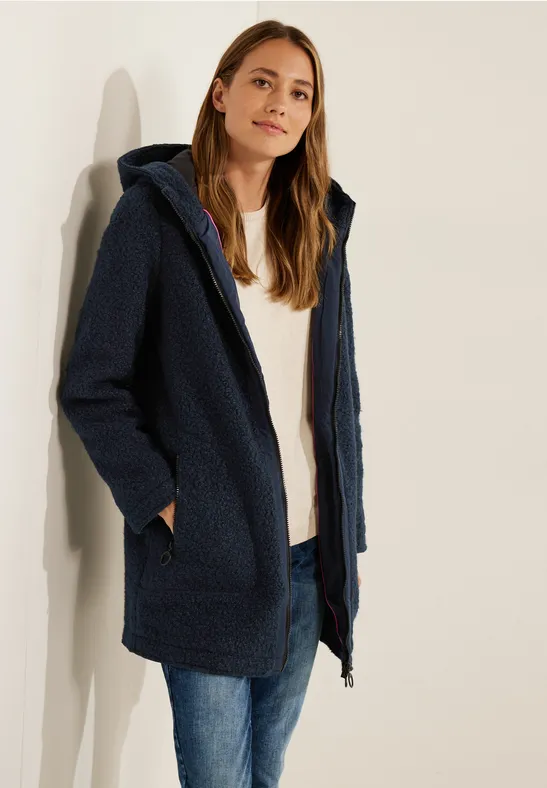 Mantel in Curly Wolloptik deep blue