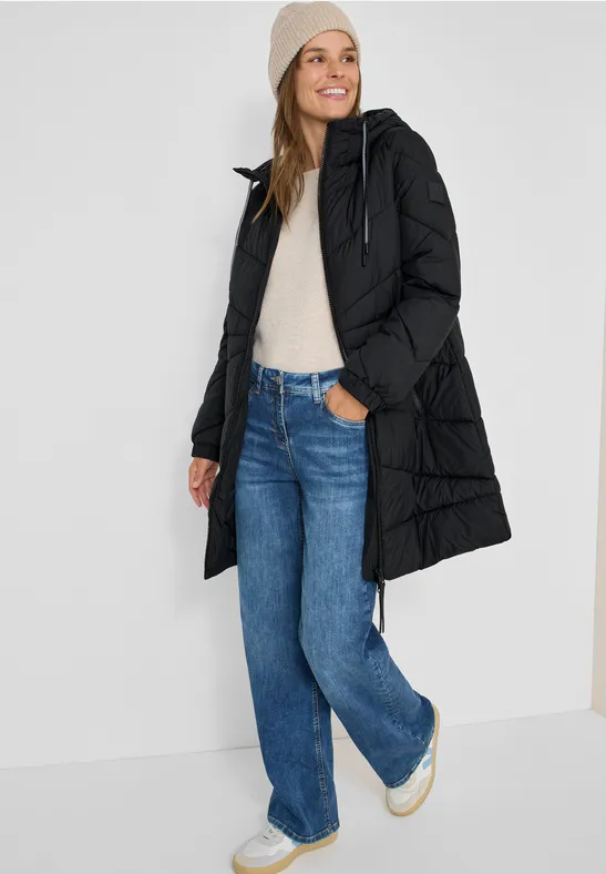 Steppmantel mit Kapuze Black