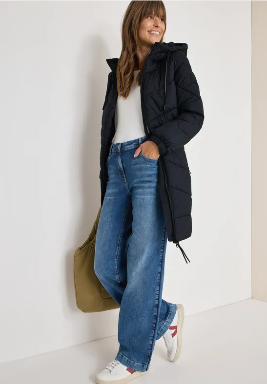 Pikowany płaszcz z kapturem dark navy blue