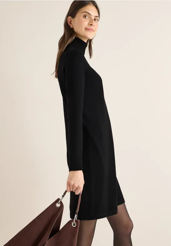 Kuscheliges Rollkragen Kleid Black