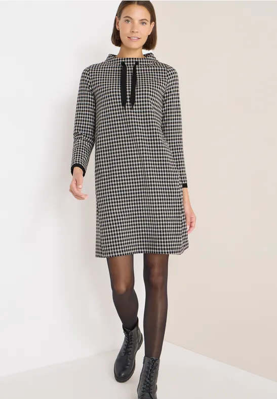 Kariertes Kleid Black